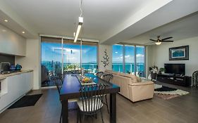 Panoramic Ocean Views 2 Bed/2 Bath Unit, Nelly Bay